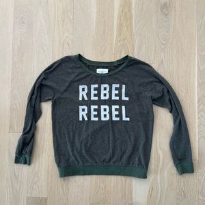Sol Angeles pullover size s